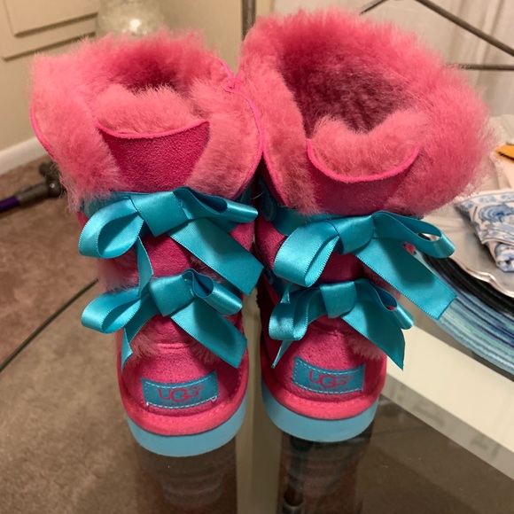pink and blue uggs